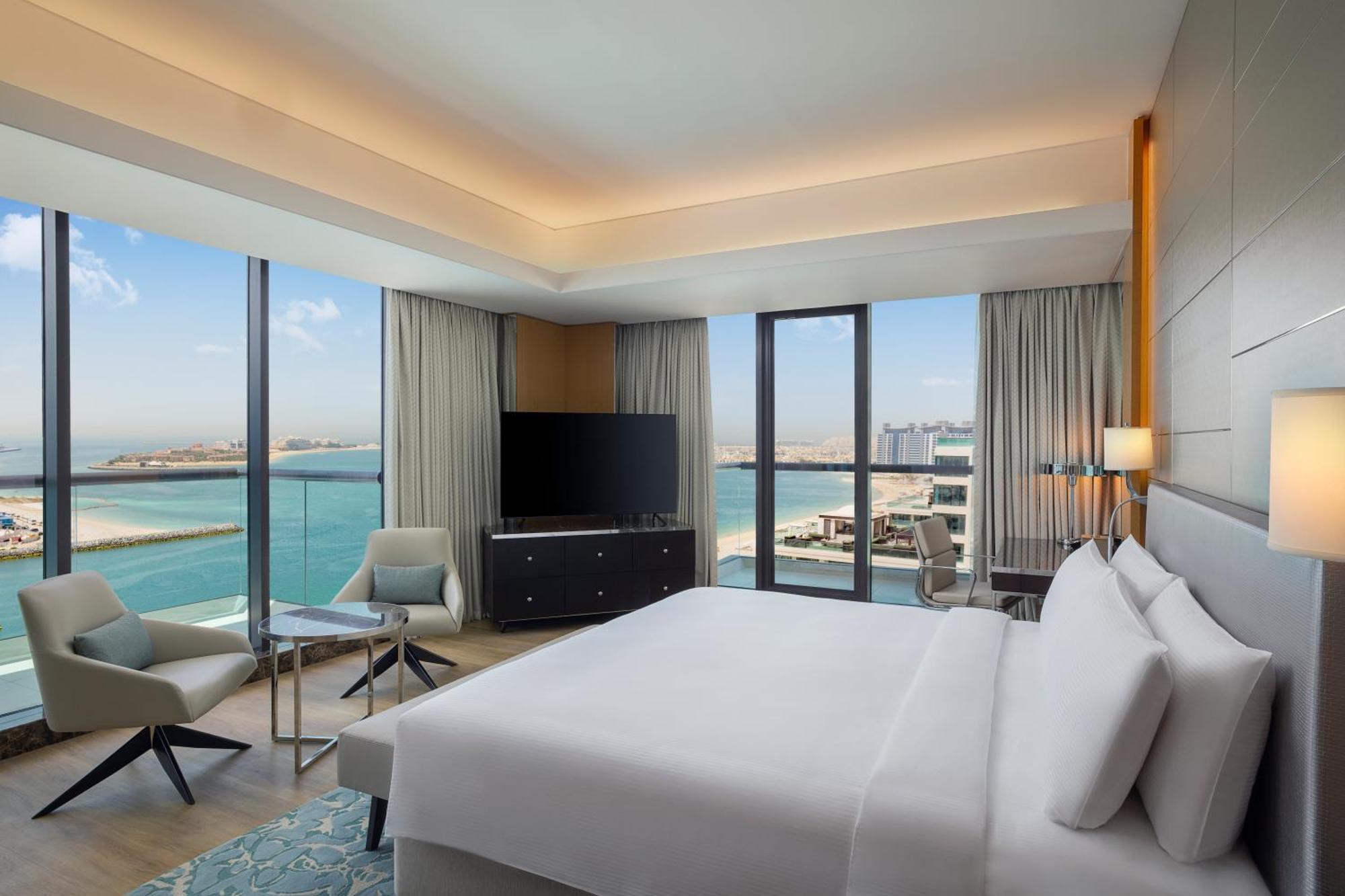 Two-Bedroom Suite Sea view Lounge Access